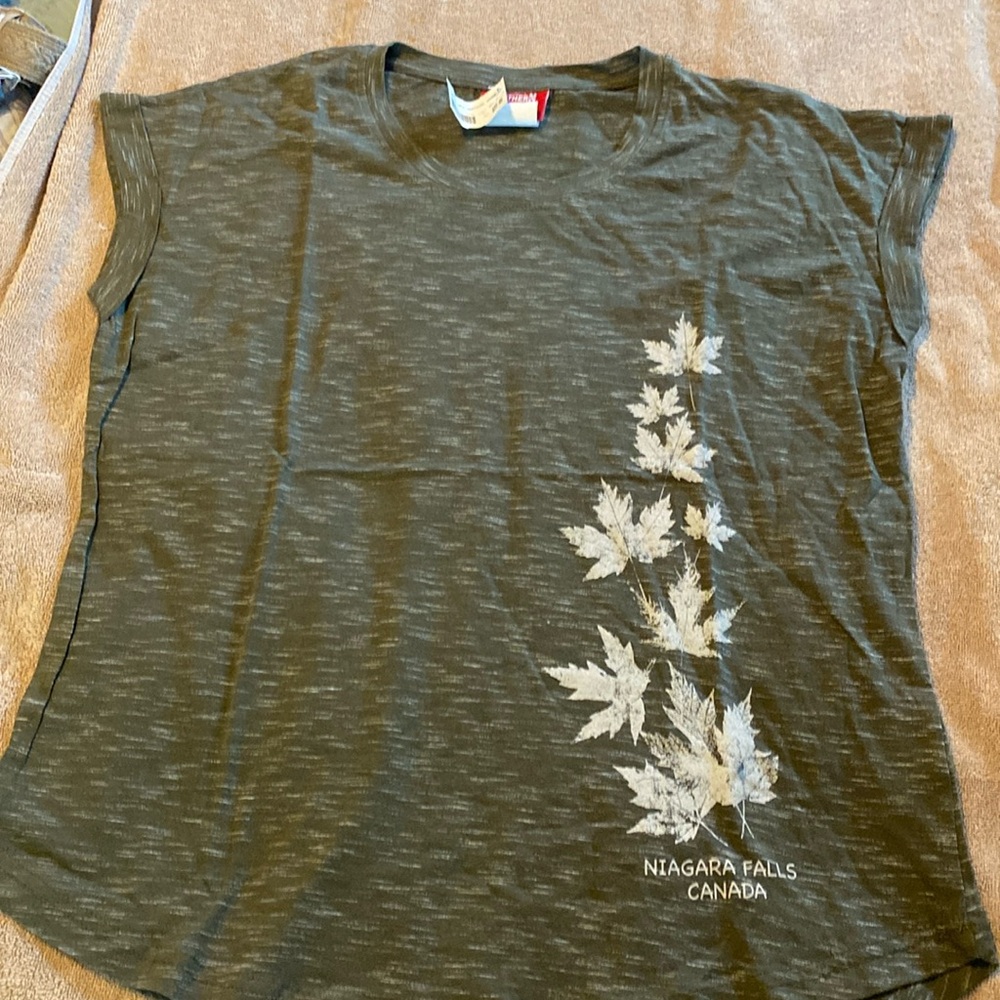 Souvenirs Northern Niagara Falls T Shirt size L